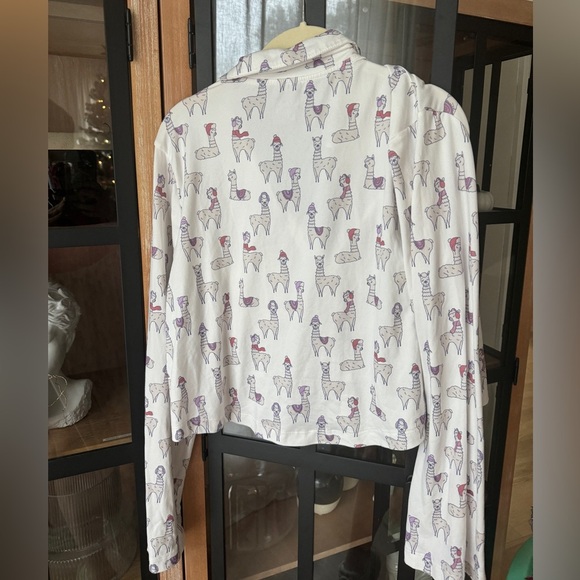 WILDFOX Pajamas Set Llamas Boxy Long Sleeve top shirt pants button down cropped - Picture 6 of 7